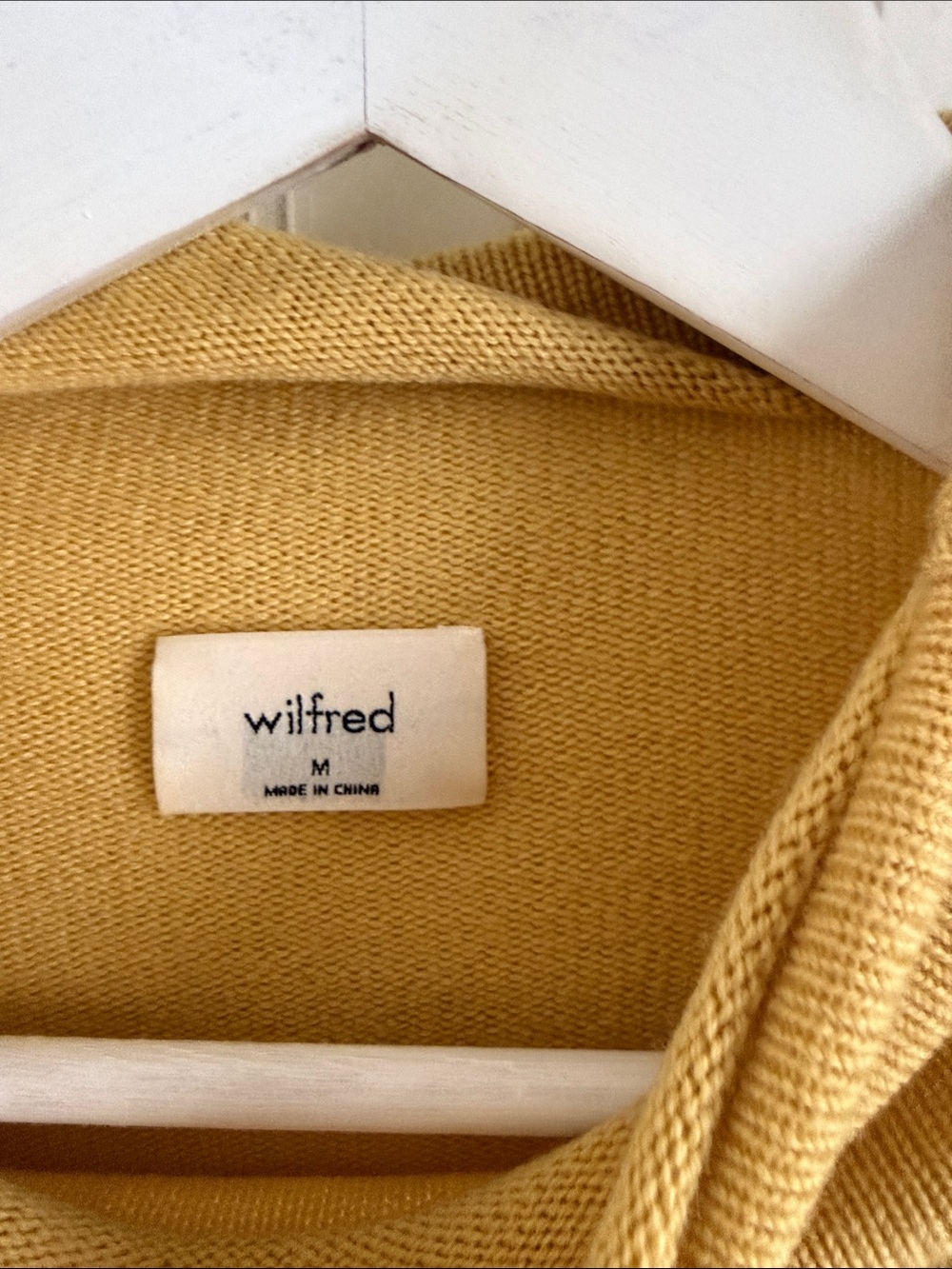 Wilfred Aritzia Cyprie Merino Wool Pale Yellow Sweater - Picture 5 of 8